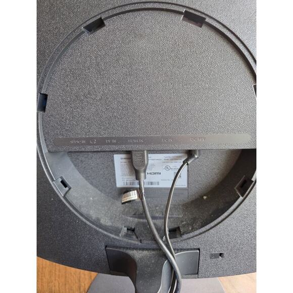 Samsung 27" c27t550fdn FHD 75Hz Curved Gaming Monitor - Picture 15 of 16